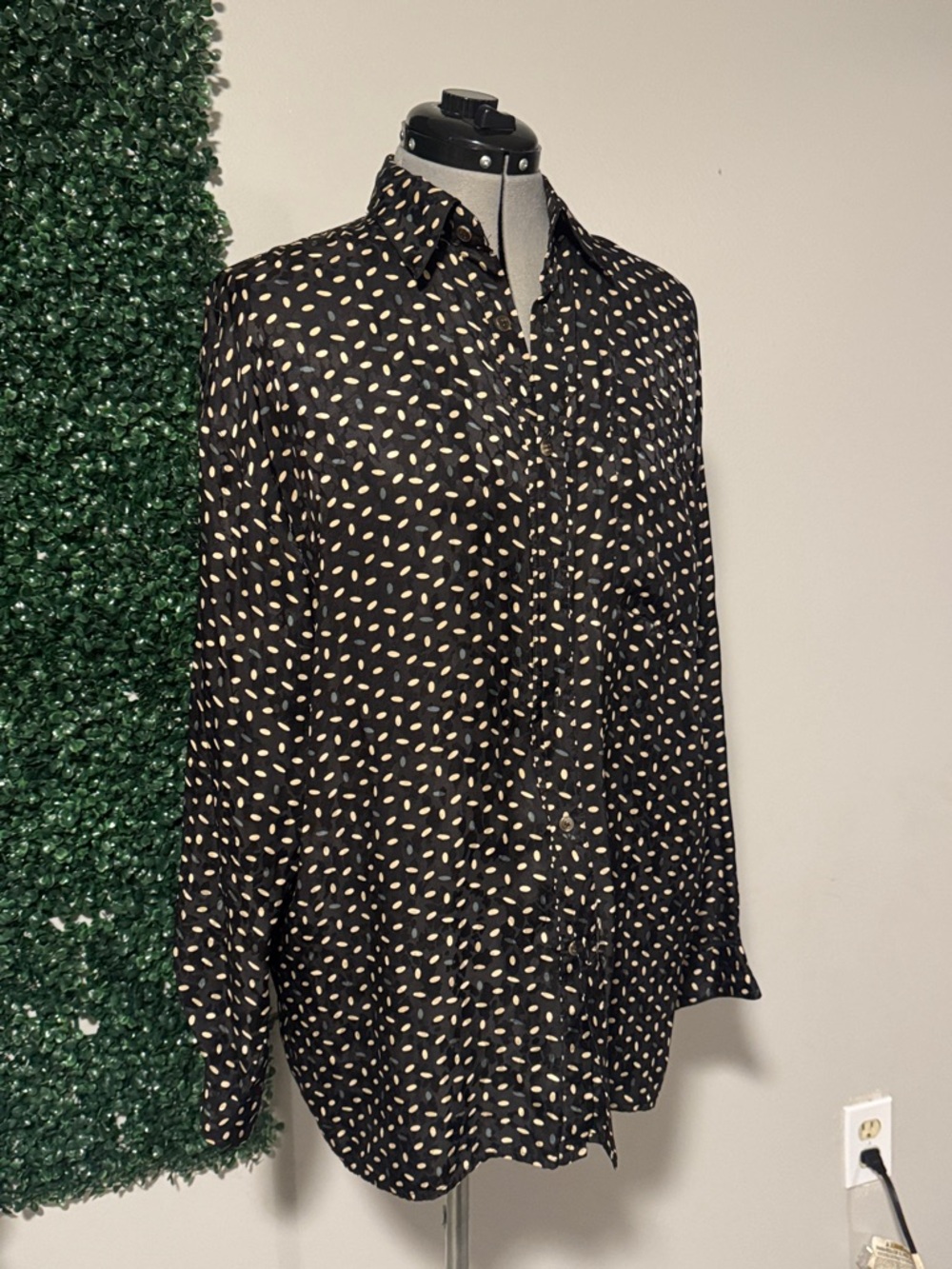 Men's Black Button-Down Shirt with Cream Teardrop Print